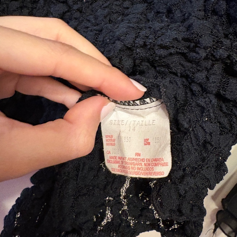 Vintage Alago Stretch Lace Top Black US Size 14, Made in Canada - Picture 5 of 6